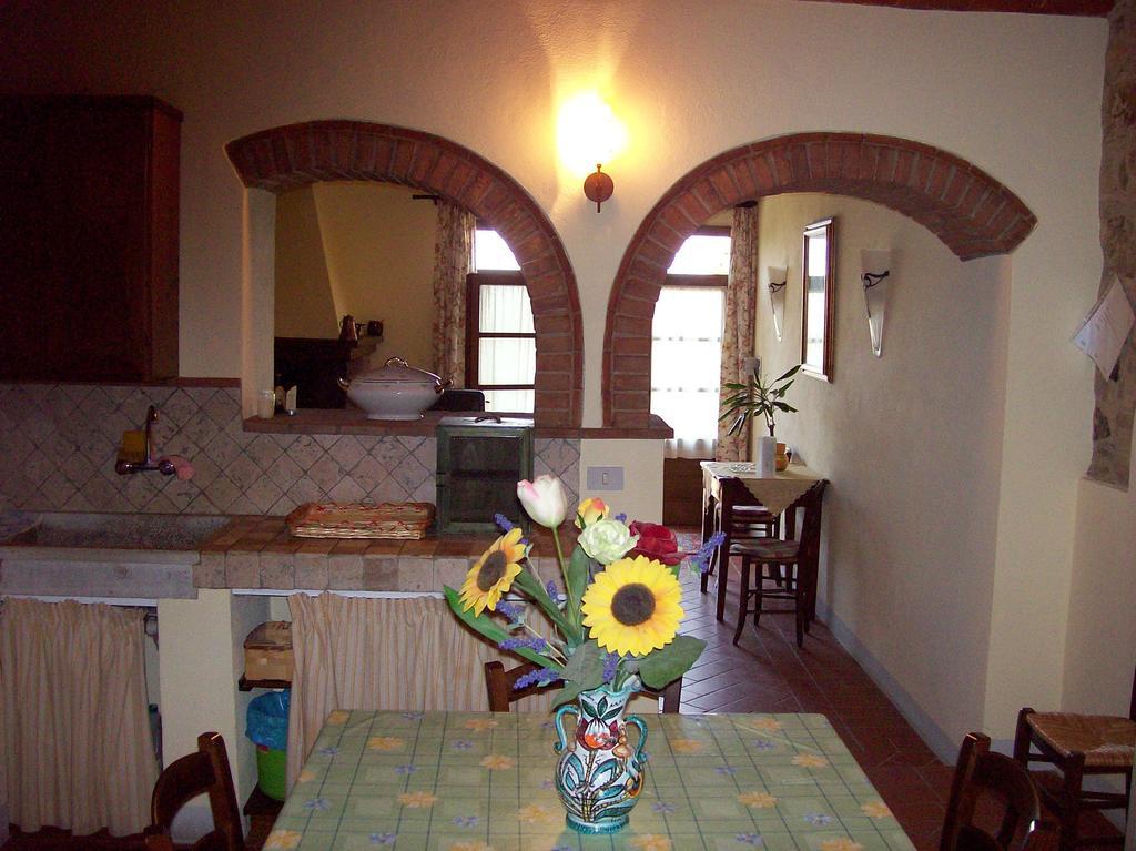 Casa Amedeo Apartment Chianni Phòng bức ảnh